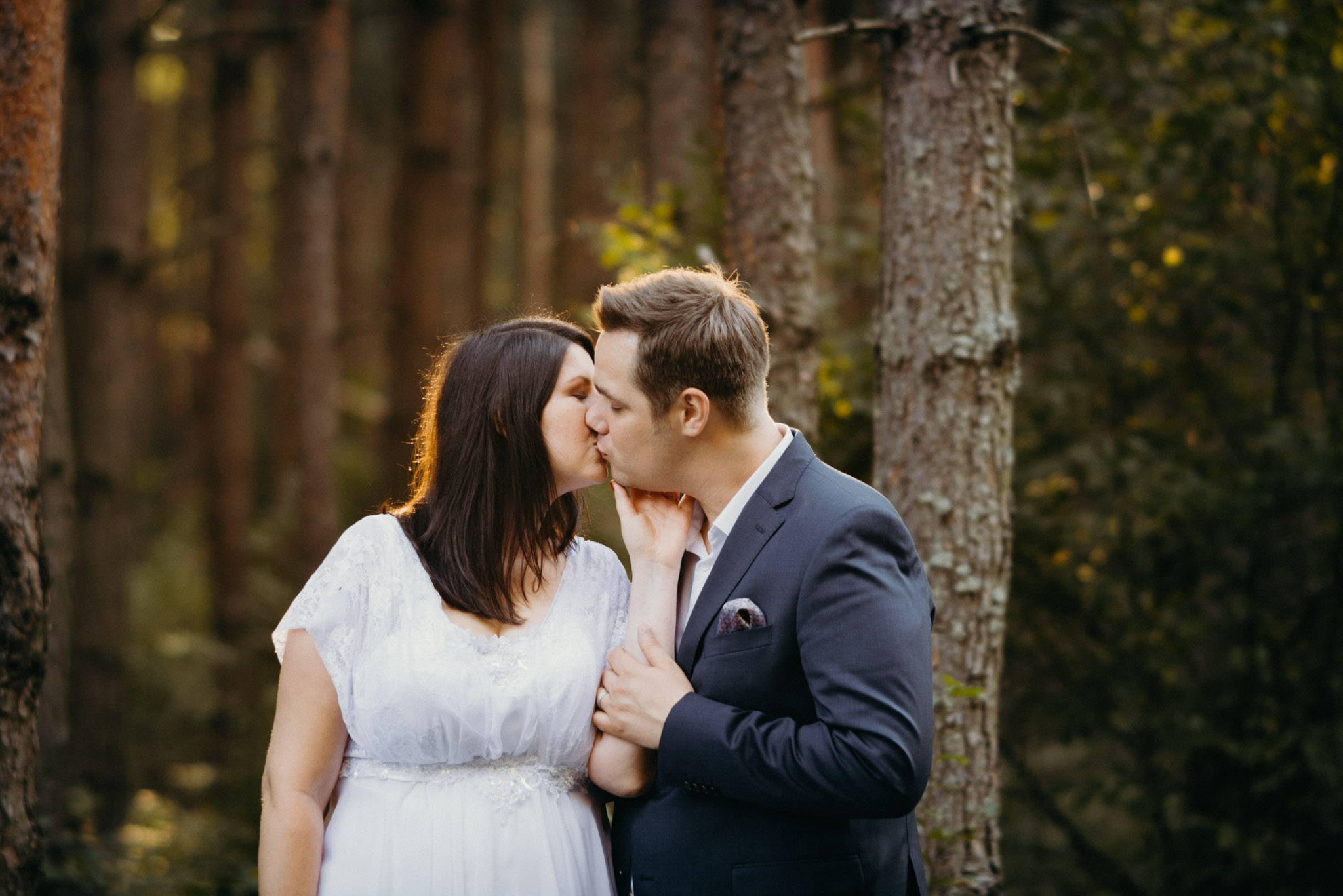 mg zsuzsi es csabi editorial web