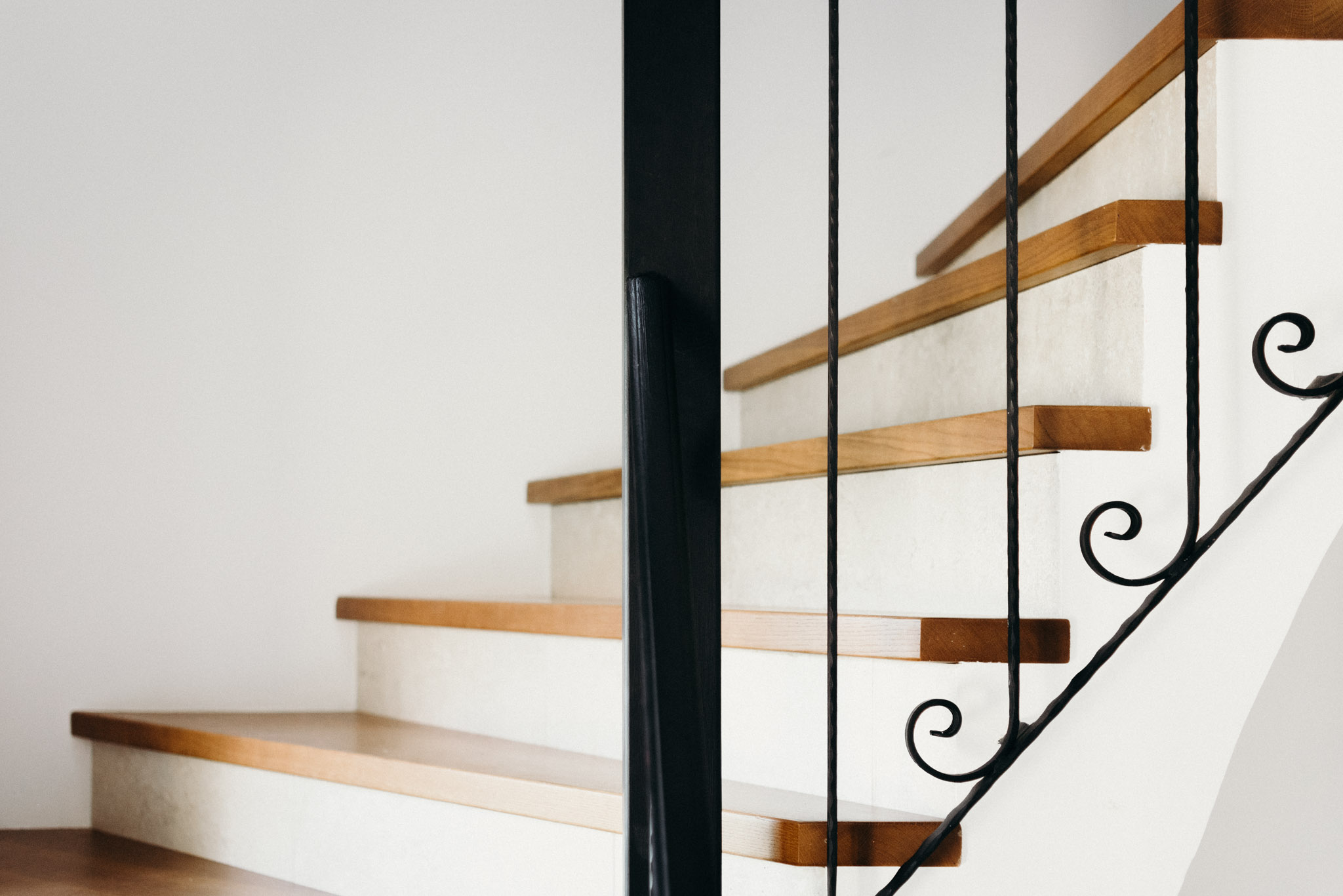 mg gabi es gabor editorial